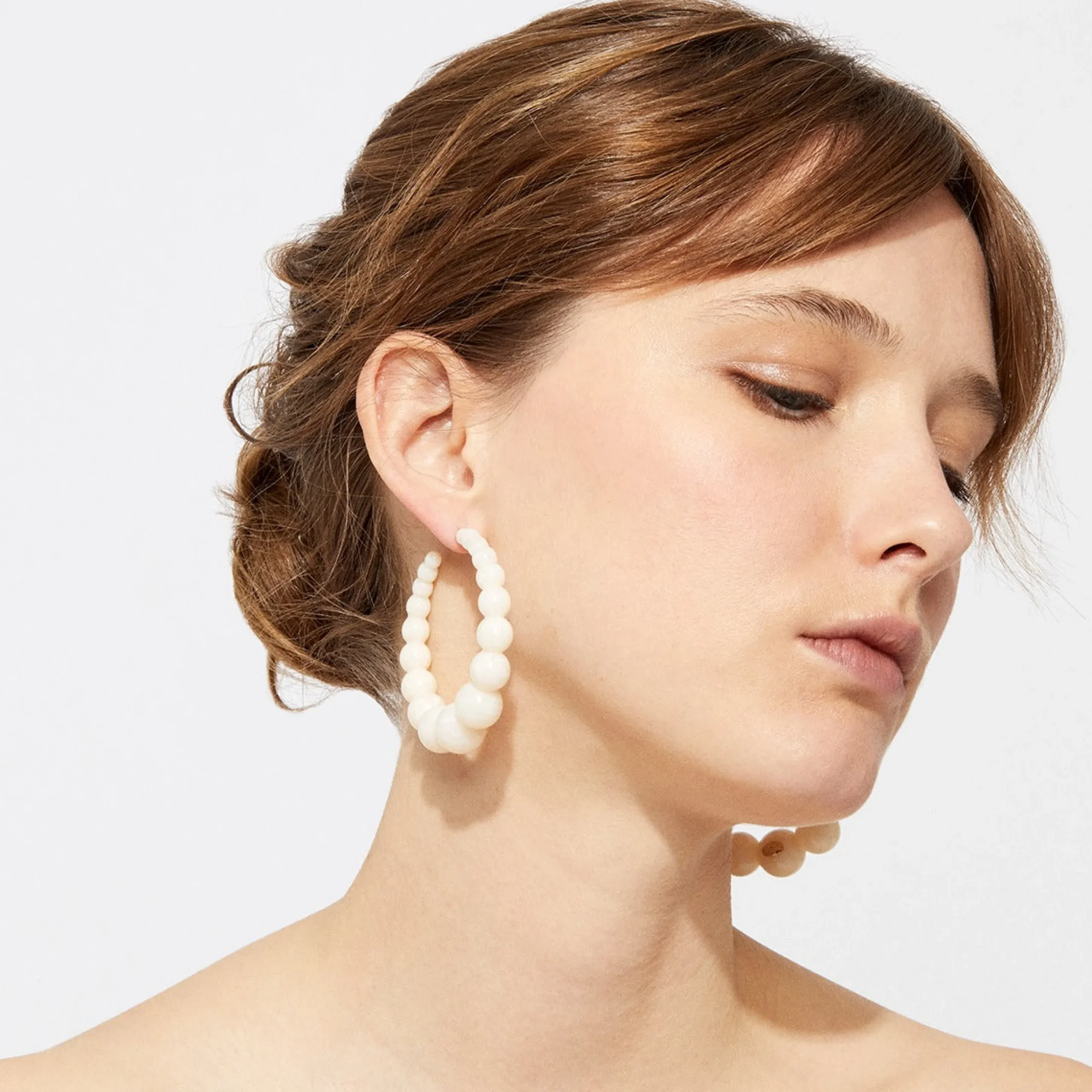Boucles d'oreilles créoles Andy acétate grand modèle - Blanc