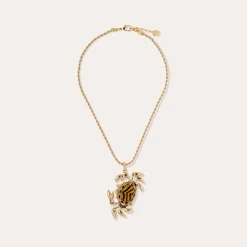 Collier Karakos